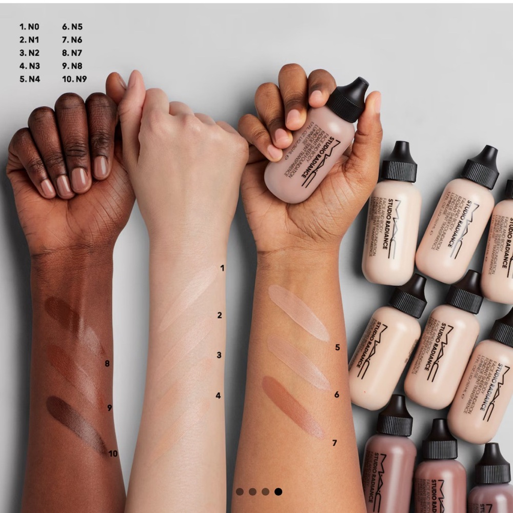 Studio Radiance Liquid Foundation #N3 - Picture 2 of 2